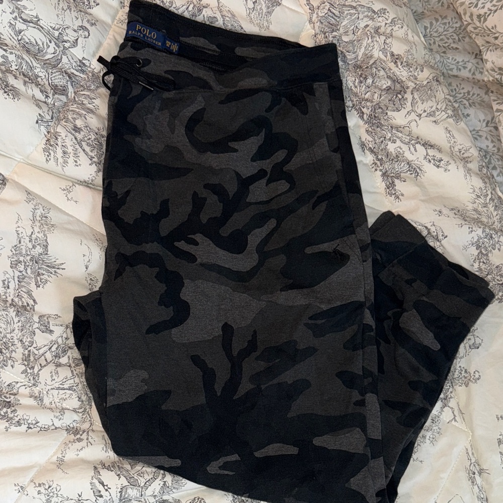 Polo by Ralph Lauren Men's Black Camouflage joggers